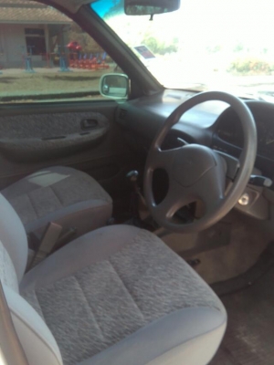 kia sportage 4คูณ4  สภาพดีมากสีสวย แอร์เย็นเครื่องช่วงล่างดี ไม่เคยติดแก๊ส