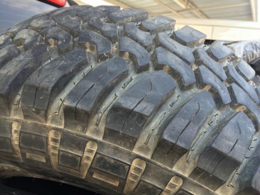 ขายยาง mud deestone 33