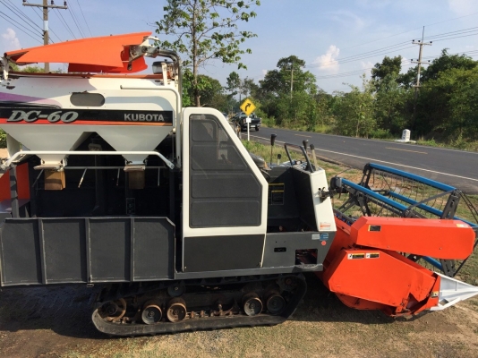 ..รถเกี่ยวข้าว คูโบต้า รุ่น 60plus ปี54 17xxชม.มีเล่มทะเบียน  ราคา 299000  บาท