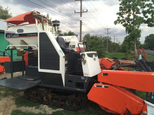 ..รถเกี่ยวข้าว คูโบต้า รุ่น 60plus ปี54 17xxชม.มีเล่มทะเบียน  ราคา 299000  บาท