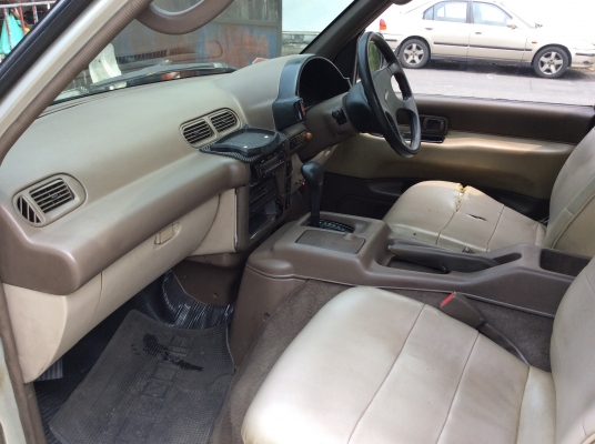 ขายรถตู้เล็กเอาไปแต่งvipเอาไปขายของขนของราคาเบา