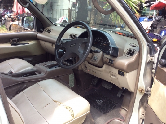 ขายรถตู้เล็กเอาไปแต่งvipเอาไปขายของขนของราคาเบา