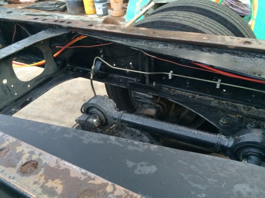 ขายด่วนเมกก้า 260แรง ปี 47 หัวคัสซี จัดแนนซ์ได้สูง ดอกถูก จัดแนนซ์ได้1200000บาท หรือต้องการกะบะดั้มสามมิตรทางเราก็มี