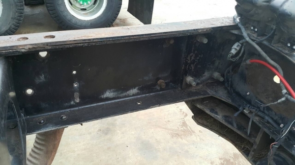 ขายด่วนเมกก้า 260แรง ปี 47 หัวคัสซี จัดแนนซ์ได้สูง ดอกถูก จัดแนนซ์ได้1200000บาท หรือต้องการกะบะดั้มสามมิตรทางเราก็มี