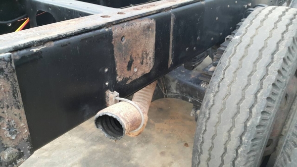 ขายด่วนเมกก้า 260แรง ปี 47 หัวคัสซี จัดแนนซ์ได้สูง ดอกถูก จัดแนนซ์ได้1200000บาท หรือต้องการกะบะดั้มสามมิตรทางเราก็มี