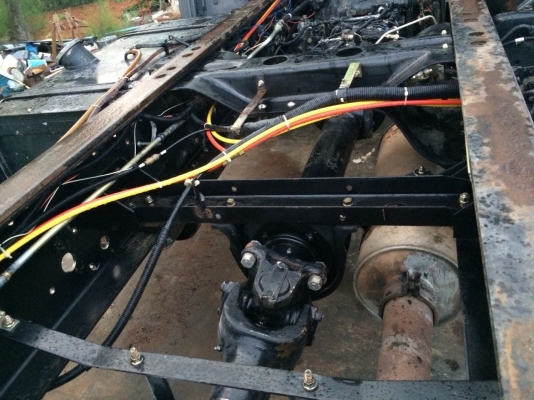 ขายด่วนเมกก้า 260แรง ปี 47 หัวคัสซี จัดแนนซ์ได้สูง ดอกถูก จัดแนนซ์ได้1200000บาท หรือต้องการกะบะดั้มสามมิตรทางเราก็มี