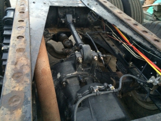 ขายด่วนเมกก้า 260แรง ปี 47 หัวคัสซี จัดแนนซ์ได้สูง ดอกถูก จัดแนนซ์ได้1200000บาท หรือต้องการกะบะดั้มสามมิตรทางเราก็มี