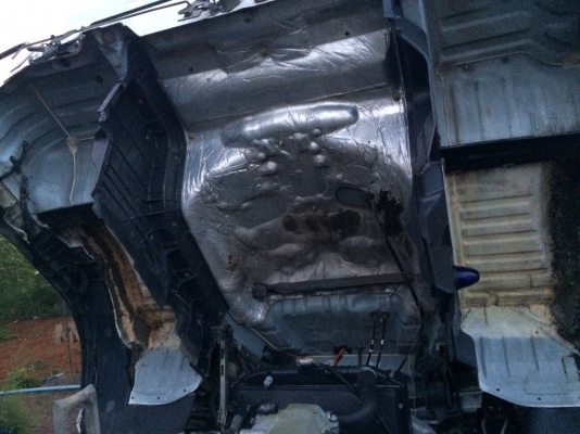 ขายด่วนเมกก้า 260แรง ปี 47 หัวคัสซี จัดแนนซ์ได้สูง ดอกถูก จัดแนนซ์ได้1200000บาท หรือต้องการกะบะดั้มสามมิตรทางเราก็มี