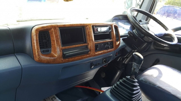 ขายด่วนเมกก้า 260แรง ปี 47 หัวคัสซี จัดแนนซ์ได้สูง ดอกถูก จัดแนนซ์ได้1200000บาท หรือต้องการกะบะดั้มสามมิตรทางเราก็มี