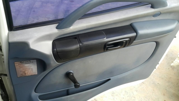 ขายด่วนเมกก้า 260แรง ปี 47 หัวคัสซี จัดแนนซ์ได้สูง ดอกถูก จัดแนนซ์ได้1200000บาท หรือต้องการกะบะดั้มสามมิตรทางเราก็มี