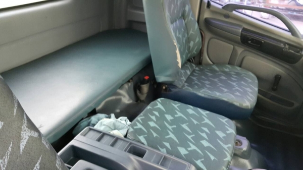 ขายด่วนเมกก้า 260แรง ปี 47 หัวคัสซี จัดแนนซ์ได้สูง ดอกถูก จัดแนนซ์ได้1200000บาท หรือต้องการกะบะดั้มสามมิตรทางเราก็มี