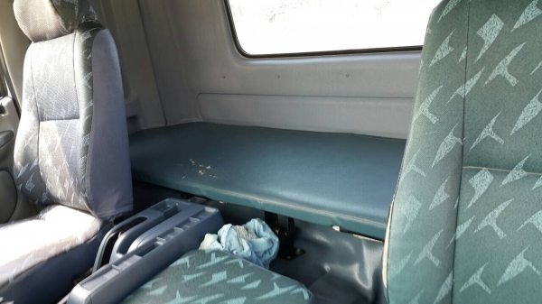 ขายด่วนเมกก้า 260แรง ปี 47 หัวคัสซี จัดแนนซ์ได้สูง ดอกถูก จัดแนนซ์ได้1200000บาท หรือต้องการกะบะดั้มสามมิตรทางเราก็มี