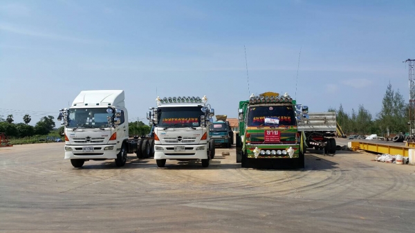 ขายด่วนเมกก้า 260แรง ปี 47 หัวคัสซี จัดแนนซ์ได้สูง ดอกถูก จัดแนนซ์ได้1200000บาท หรือต้องการกะบะดั้มสามมิตรทางเราก็มี