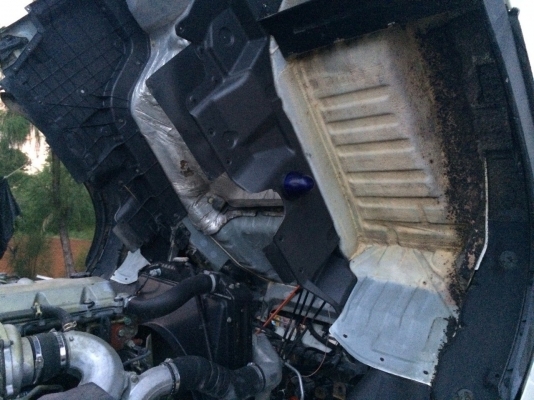 ขายด่วนเมกก้า 260แรง ปี 47 หัวคัสซี จัดแนนซ์ได้สูง ดอกถูก จัดแนนซ์ได้1200000บาท หรือต้องการกะบะดั้มสามมิตรทางเราก็มี