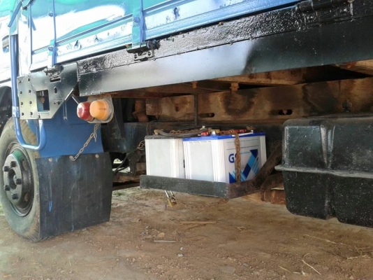 ขาย6ล้อกลาง บรรทุก อีซูซุ110 ยาว5.30เมตร แชชซีสวย พ.เพาเวอร์ พื้นเหล็ก พร้อมคอกเสริมข้าง ภายในสวย