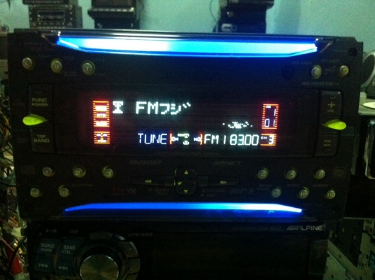 ADDZEST DMZ825MP 24ฺBit 4V MP3 MD CD กราฟฟิกหน้าจอ กราฟฟิกเลเซอร์ ปรับขึ้นลงได้3ระดับ ปรีเอ้า2ชุด ฟังชั่นมือถือ มือ2 ญี่ปุ่น