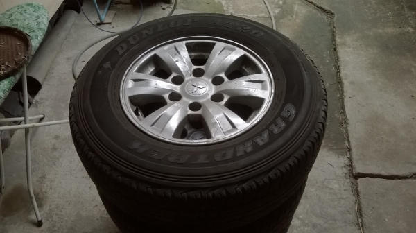ขายล้อพร้อมยางไทรทัน ขอบ16