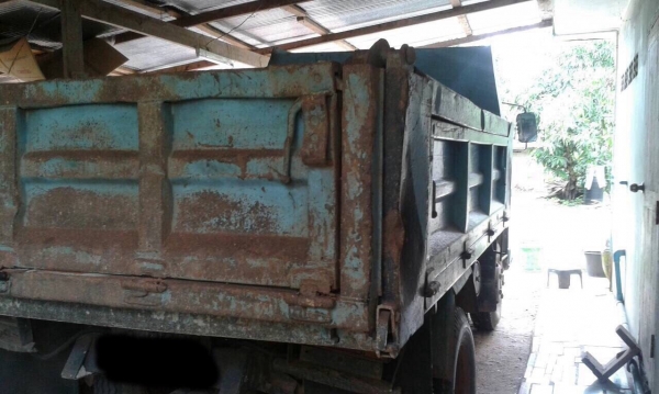 ขายรถ6ล้อดั้มพ์ ISUZU NKR เครื่อง 88 แรงม้า เกียร์สั้น สนใจโทร 081-970-1072 ขายรถ6ล้อดั้มพ์ ISUZU NKR เครื่อง 88 แรงม้า เกียร์สั้น สนใจโทร 081-970-1072