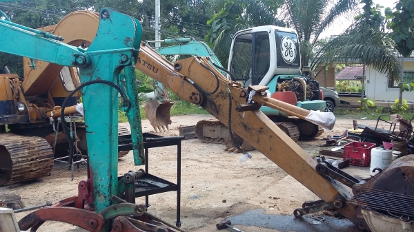 รับสั่งอะไหล่ด่วน เเมคโคเล็กทุกรุ่น ของที่กำลังตัดที่ญี่ปุ่น Pc35-8mr