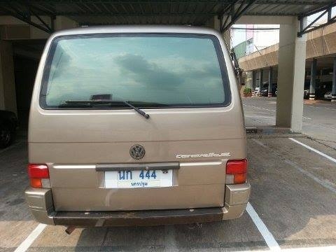 ตู้ Volk swagen คาราเวล 2.5 เกียร์ AUTO ปี 1995
