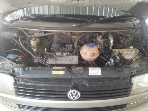 ตู้ Volk swagen คาราเวล 2.5 เกียร์ AUTO ปี 1995