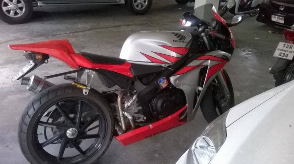 ขายดาวน์ NC 30 / VFR 400 ทะเบียนแท้ ขายดาวน์ NC 30 / VFR 400 ทะเบียนแท้