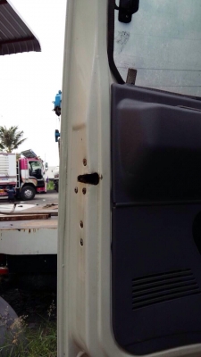 ขายรถบรรทุกสิบล้อหัวแชสซี HINO 3H เครื่องเดิม 195 แรง 2 เพลา แชสซีสวย ภายในดี ทะเบียนพร้อม ขายรถบรรทุกสิบล้อหัวแชสซี HINO 3H เครื่องเดิม 195 แรง 2 เพลา แชสซีสวย ภายในดี ทะเบียนพร้อม