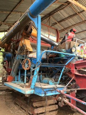 ขายรถเกี่ยวข้าวไทยเจริญ เครื่อง195 ตัวเดิน12 สภาพพร้อมเกี่ยว เจ้าของไม่มีเวลาดูแล ช่วงล่างดี โครงตู้ดี พร้อมลุยงาน