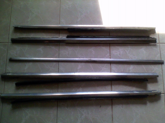 ขายคิ้วขอบประตูสแตนเลส toyota tt132 ลิฟแบค