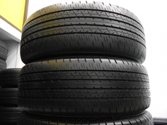 ขายยาง Bridgestone ER33 215/60/16 กลางปี 13 ดอกสวย ไม่มีปะ 1 ชุด ราคา 3,800.- / ใส่ ถ่วง ฟรีค่ะ ขายยาง Bridgestone ER33 215/60/16 กลางปี 13 ดอกสวย ไม่มีปะ 1 ชุด ราคา 3,800.- / ใส่ ถ่วง ฟรีค่ะ