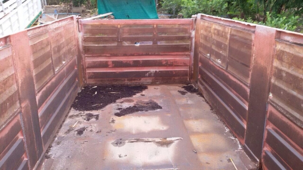 ลูกพ่วง 2 เพลา ดัมพ์ กระบะเหล็ก ปี 04