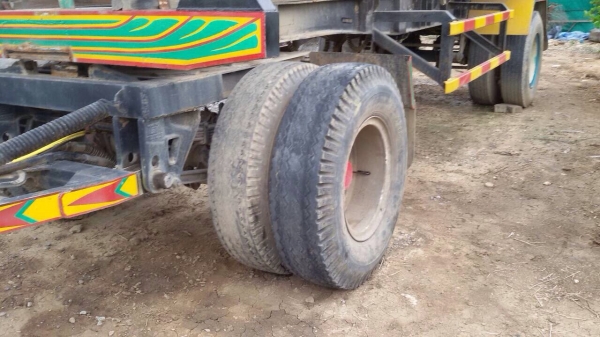 ลูกพ่วง 2 เพลา ดัมพ์ กระบะเหล็ก ปี 04