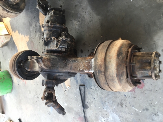 ขายสองเพลานิสสันudทั้งแท่นครบ