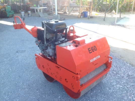 ขายรถบดเดินตามKubotaรุ่นE60มือสองญี่ปุ่นเครื่องดีเซลสภาพดีพร้อมใช้งาน