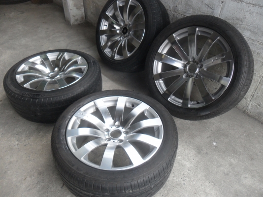 ล้อแม็ก 19นิ้ว 5รู114 พร้อมยาง สวยๆ 4 ล้อ ราคา 11900 บาท