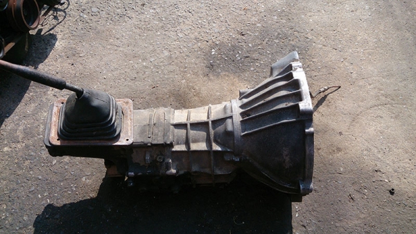 ขายเกียร์ธรรมดาห้าสปีดใส่เครื่องยนต์โตโยต้า2L-5L