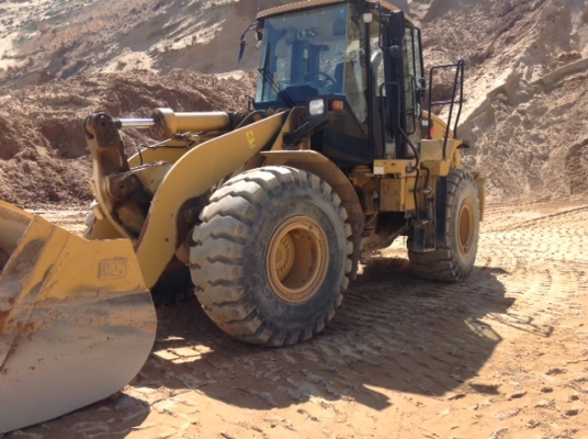 รถตัก CAT 950H J5J***** 13891ชม.  ปี2008 หากรอของได้ 30-45 วันติดต่อมาได้เลยครับ