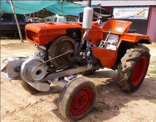 ขายรถไถนาคุโบต้า 1500สูบเดียวพร้อมใช้ครับ เครื่องดี สภาพดีมาก พร้อมเทลเลอ คราด ไถ พร้อมล้อเหล็กครับ ขายรถไถนาคุโบต้า 1500สูบเดียวพร้อมใช้ครับ เครื่องดี สภาพดีมาก พร้อมเทลเลอ คราด ไถ พร้อมล้อเหล็กครับ