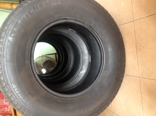 ขายยาง  michelin latitude  ขนาด 265 70 16 ปลายปี 2010 ครับ