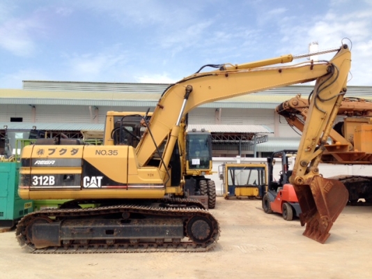รถขุด Caterpillar 312B Piping, แทรคเหล็ก นำเข้าจากญี่ปุ่น สนใจโทร. 080-6565422 (หนิง)