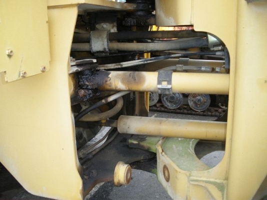 CAT 910G #B9X***** ปี2003 1925ชม.งามครับ หากรอของได้ 30-45 วัน ติดต่อมาได้เลยครับ