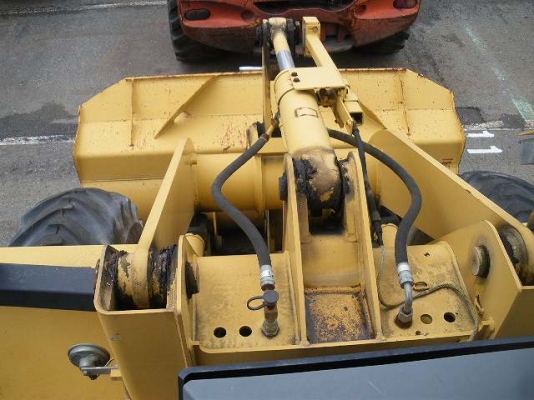 CAT 910G #B9X***** ปี2003 1925ชม.งามครับ หากรอของได้ 30-45 วัน ติดต่อมาได้เลยครับ