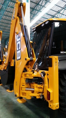 ++ออกรถแบบไม่ต้องดาวน์!! " JCB 3CX ใหม่ " รีบติดต่อด่วนวันนี้++