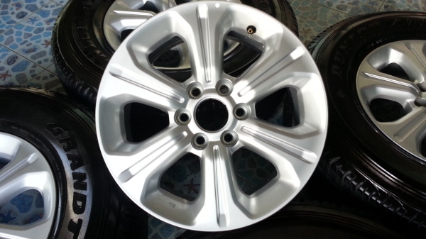 ขายแมคพร้อมยาง NAVARA NP300 ขอบ16