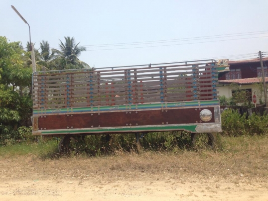 กะบะไม้และเหล็กสภาพดี