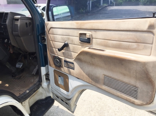 รถตู้บัดดี้สวยบางๆ พร้อมใช้งาน รถบ้านๆขับดี 082-381-6797