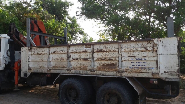 ขายรถบรรทุก สิบล้อ เฮี๊ยบ 6 ตัน 195 แรงม้า 2 เพลา ราคา 740,000 บาท