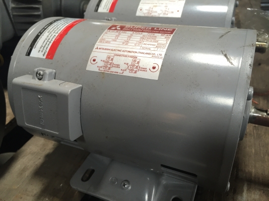 ขายมอเตอร์ ครึ่งแรง ของใหม่mitsubishi ไม่เคยใช้ เหลือตัวเดียวแล้วครับ