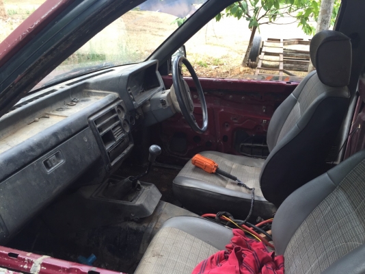 รถกระบะ MAZDA ปีจดทะเบียน 2537  2,500 CC 90 แรงม่้า