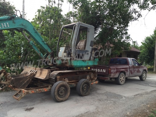 แบคโฮ พร้อมรถลาก